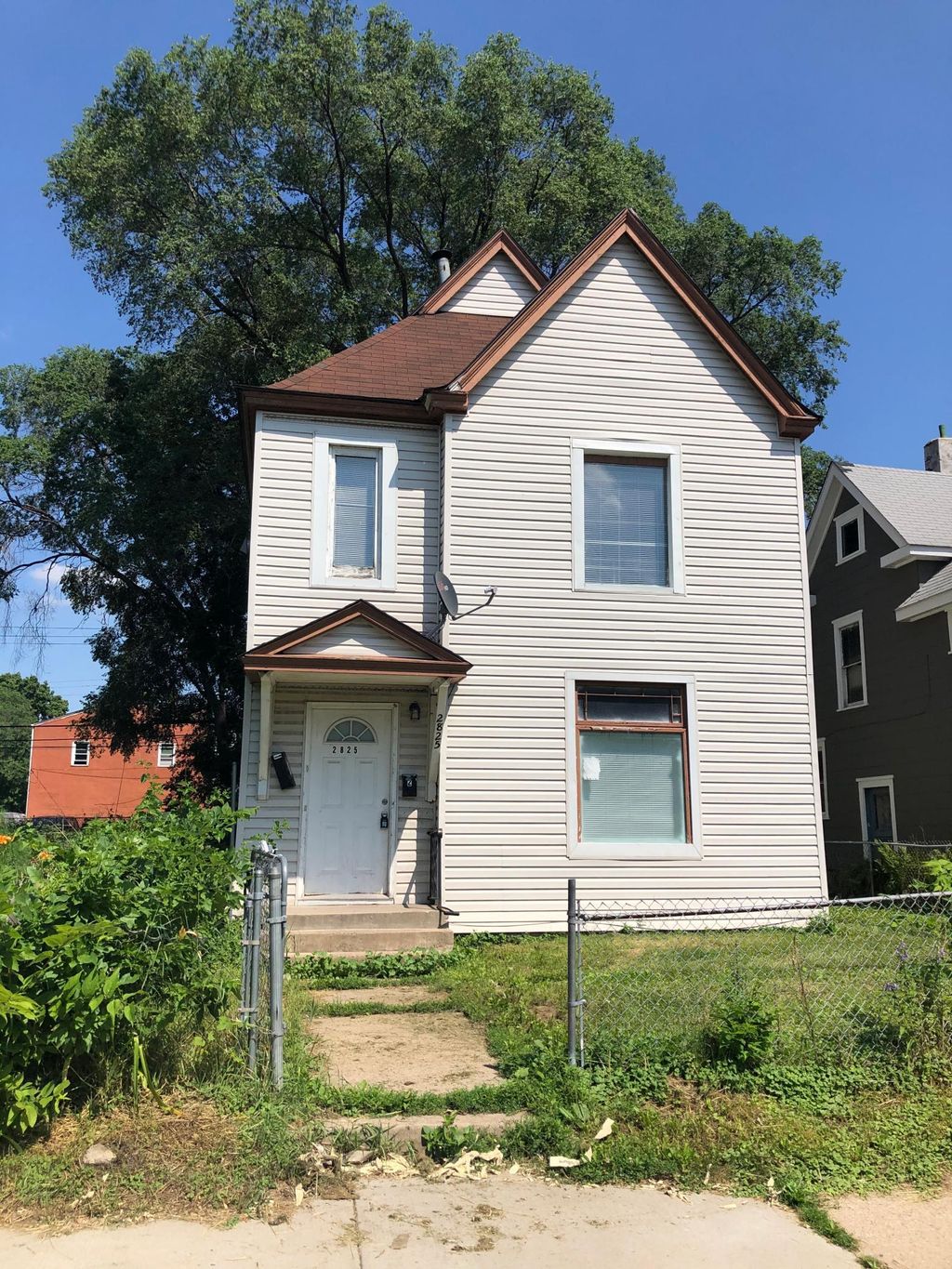 Photo of 2825 15th Avenue S, Minneapolis, MN 55407 (MLS # 7036371)