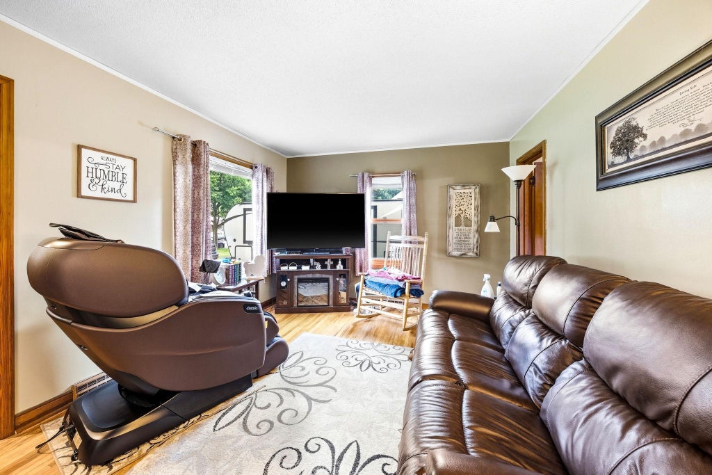 Photo of 553 Prospect Street NE, Hutchinson, MN 55350 (MLS # 7148653)