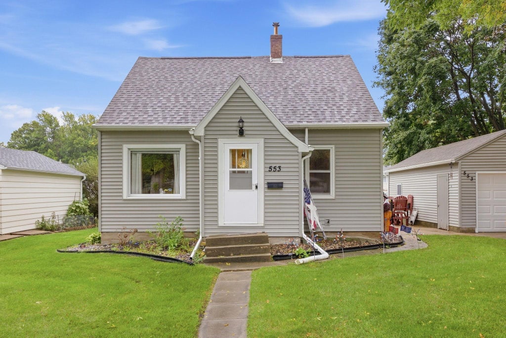 Photo of 553 Prospect Street NE, Hutchinson, MN 55350 (MLS # 7148653)