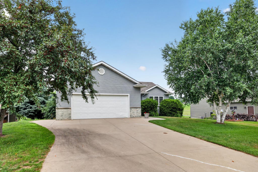 Photo of 810 7th Avenue SW, Pine Island, MN 55963 (MLS # 7107240)