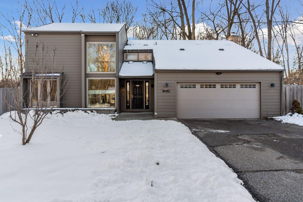 Photo of 13124 April Lane, Minnetonka, MN 55305 (MLS # 7024433)
