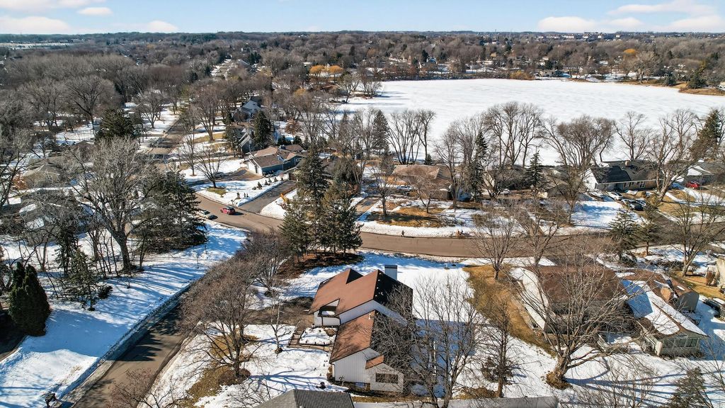 Photo of 11820 45th Avenue N, Plymouth, MN 55442 (MLS # 7021616)