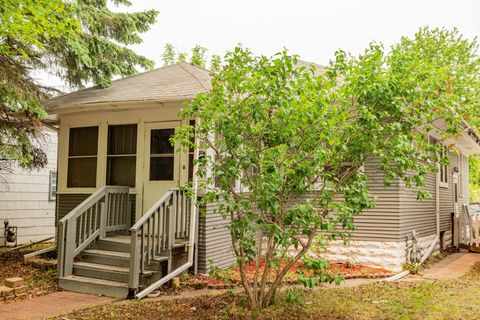 1807 Sims Avenue Saint Paul MN 55119