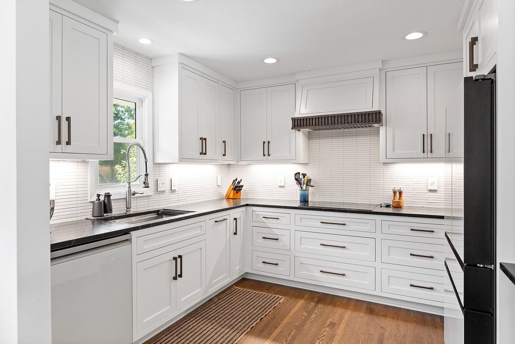 Photo of 13301 Windyhill Road, Minnetonka, MN 55305 (MLS # 7142273)