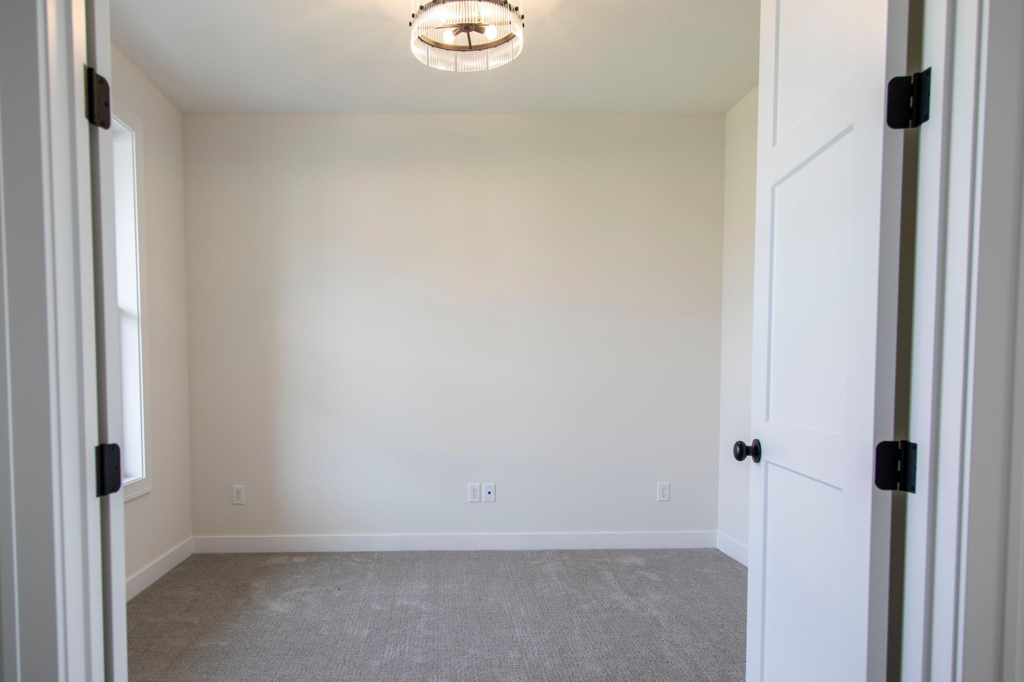 3627 Knightsbridge Trail N