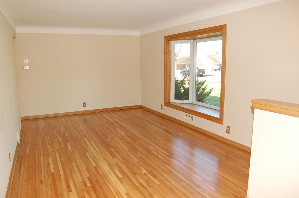 Photo of 601 5th Avenue S, Hopkins, MN 55343 (MLS # 7052461)