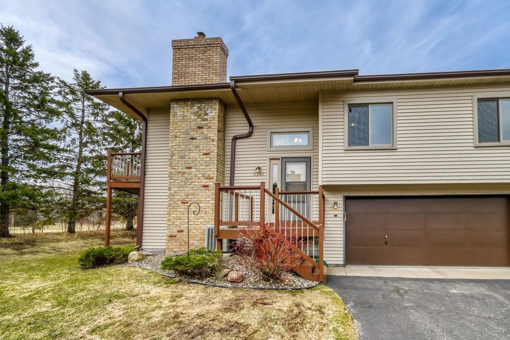 Photo of 2333 Amberwood Drive, Woodbury, MN 55125 (MLS # 7043085)