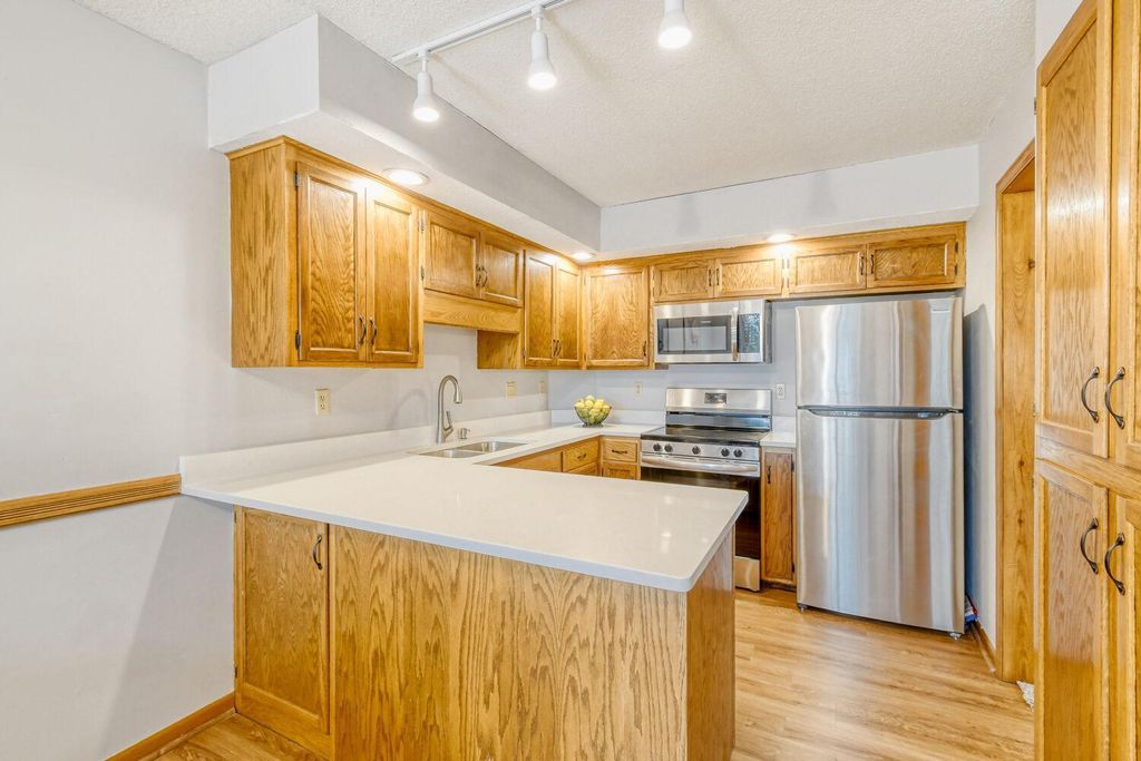 Photo of 2333 Amberwood Drive, Woodbury, MN 55125 (MLS # 7043085)