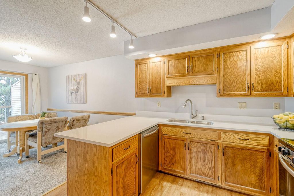 Photo of 2333 Amberwood Drive, Woodbury, MN 55125 (MLS # 7043085)
