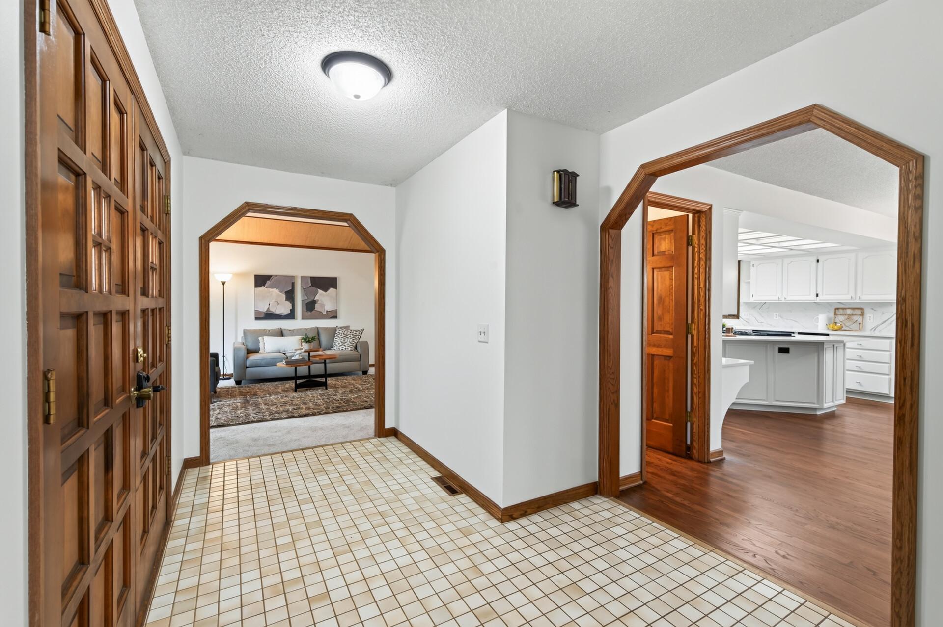 1528 Briarknoll Drive