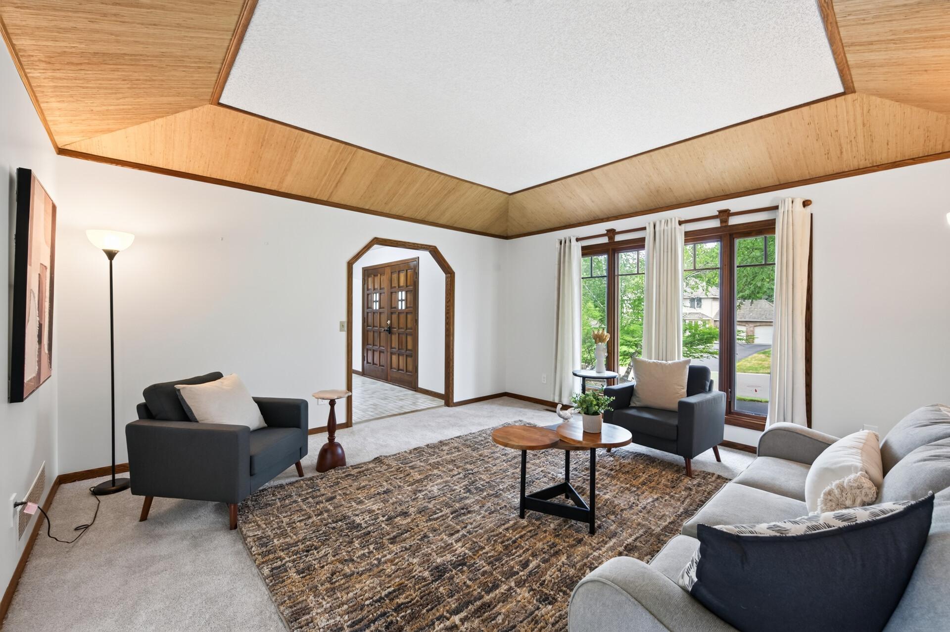 1528 Briarknoll Drive
