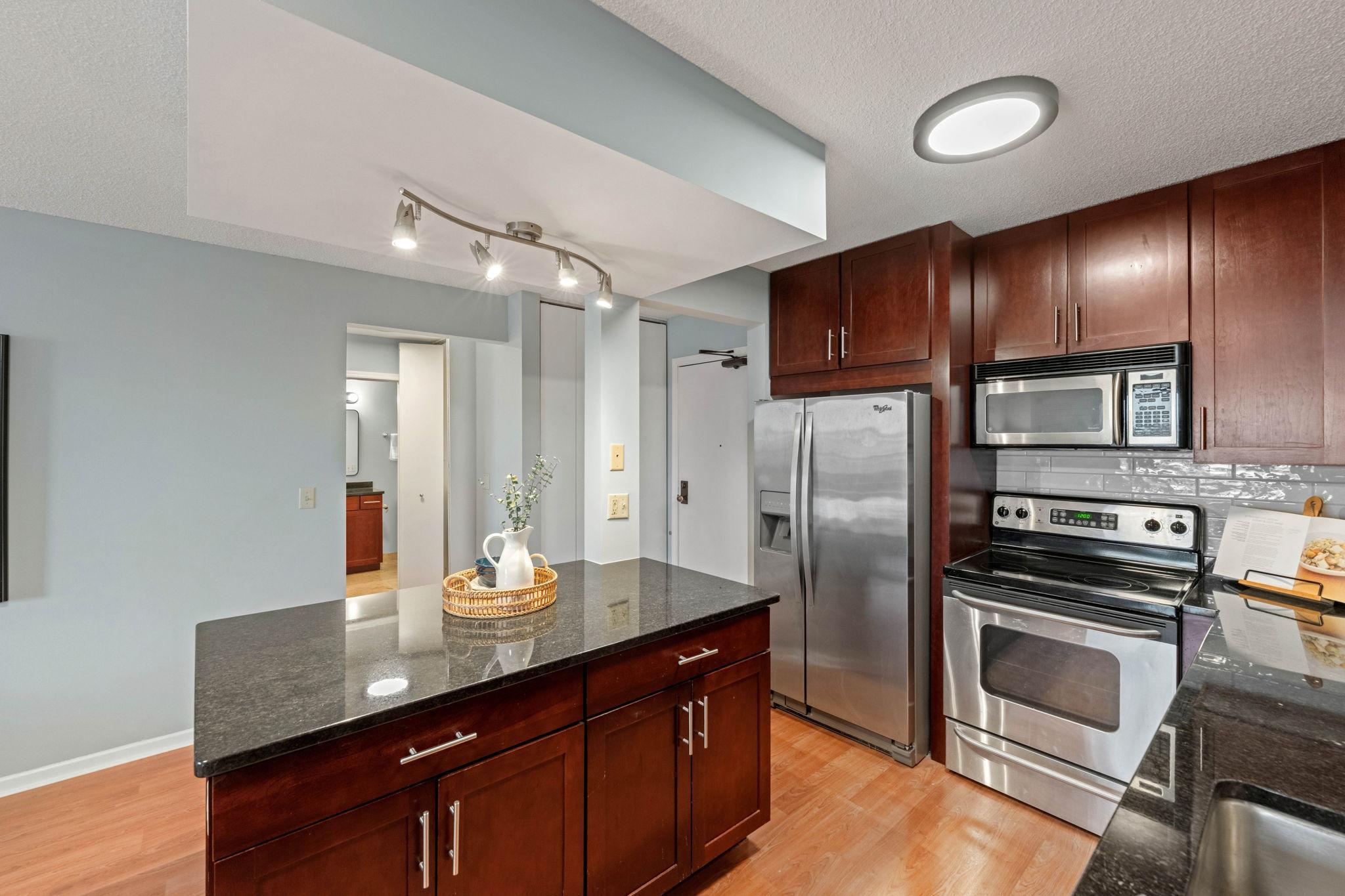 401 S 1st Street 1705
