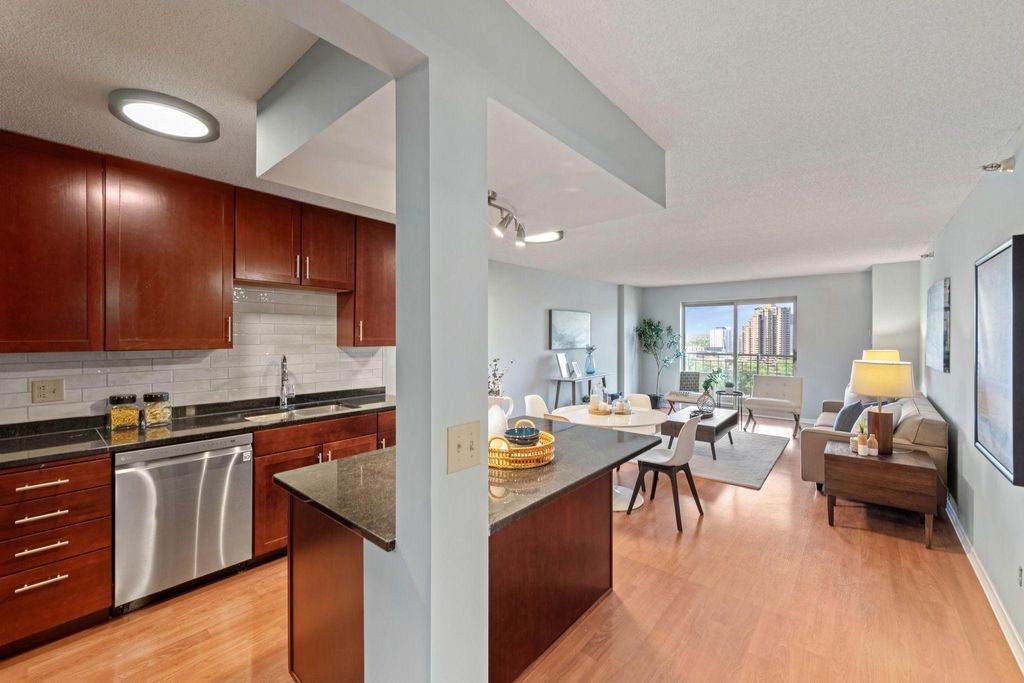 Photo of 401 S 1st Street #1705, Minneapolis, MN 55401 (MLS # 7076006)