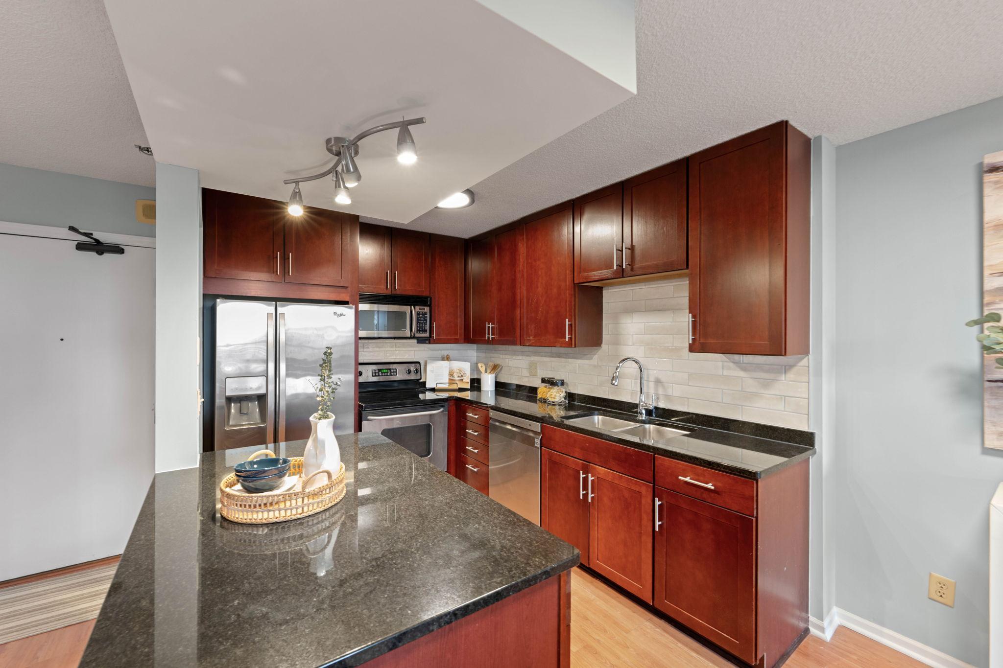 401 S 1st Street 1705