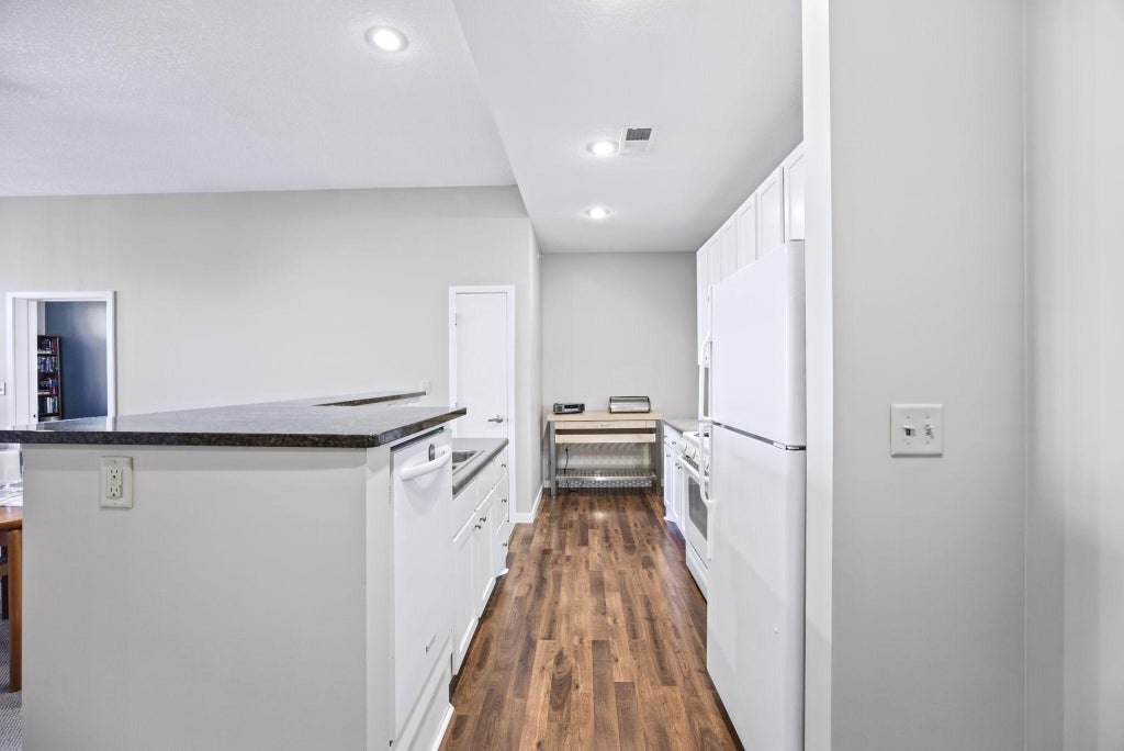 Photo of 301 7th Street W #1302, Northfield, MN 55057 (MLS # 7154884)