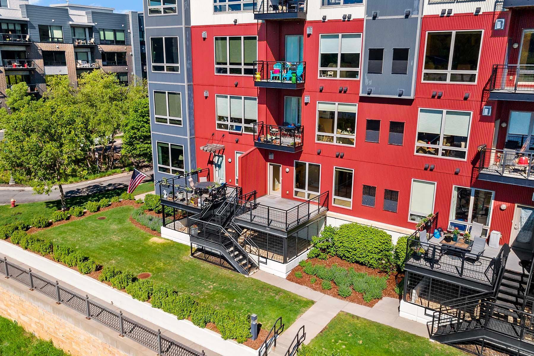 240 Spring Street 211