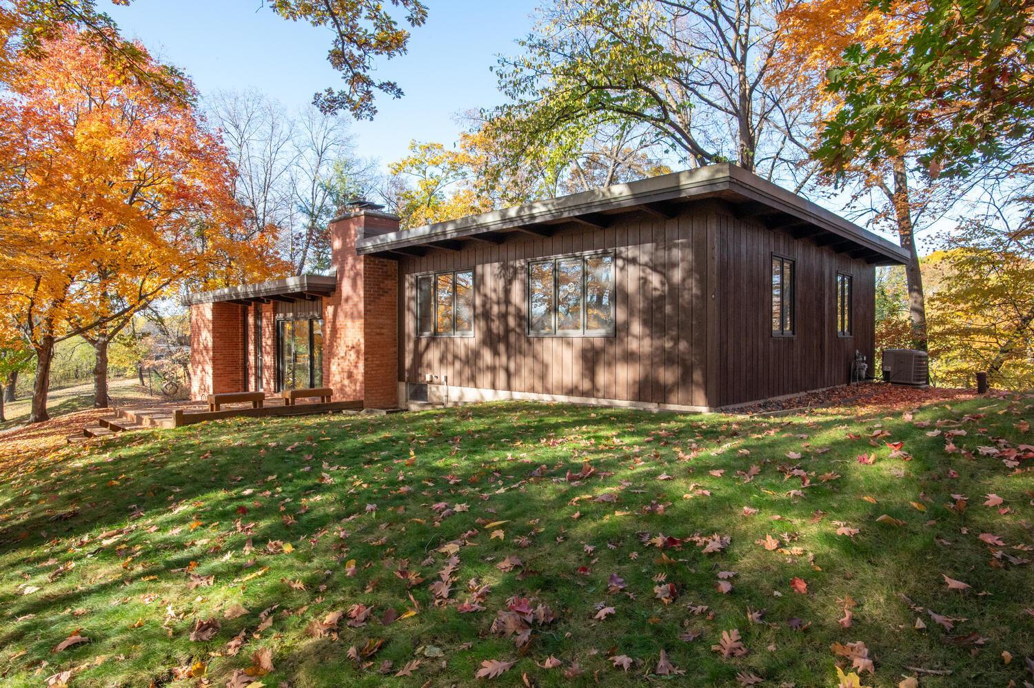 5811 Hobe Lane