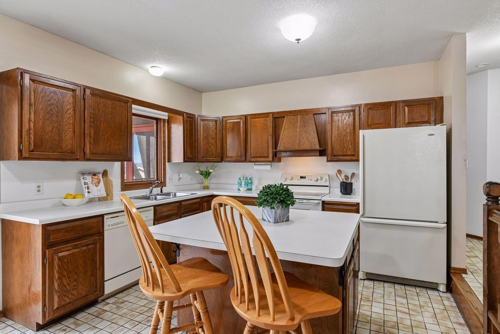 Photo of 10001 Beard Avenue S, Bloomington, MN 55431 (MLS # 7046353)