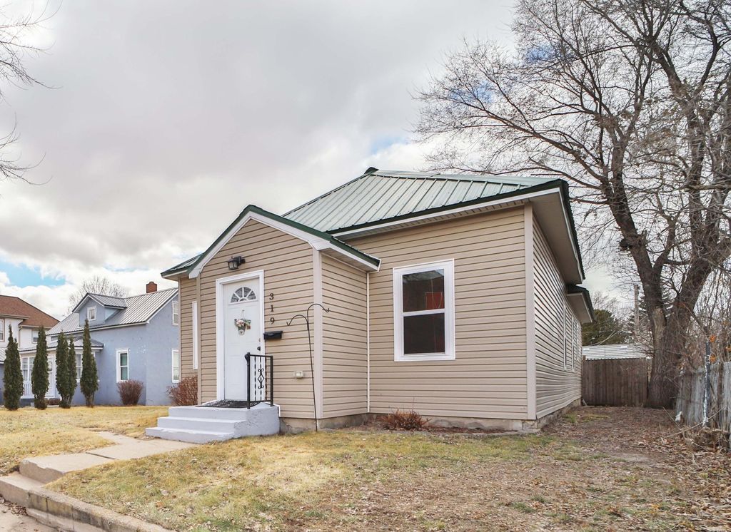 Photo of 319 2nd Street NE, Staples, MN 56479 (MLS # 7045447)