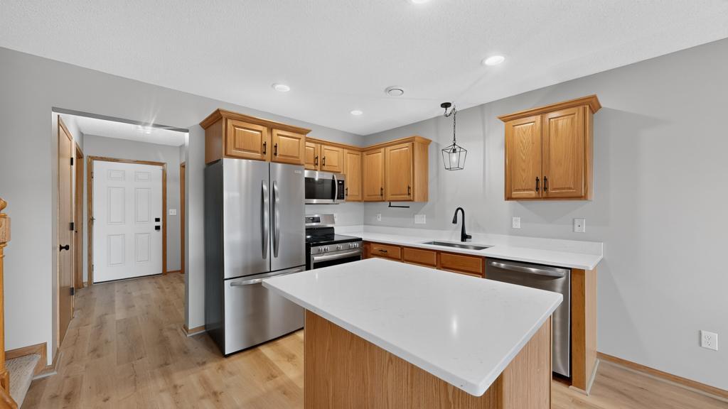 Photo of 626 Pointe Court SW, Rochester, MN 55902 (MLS # 7119554)