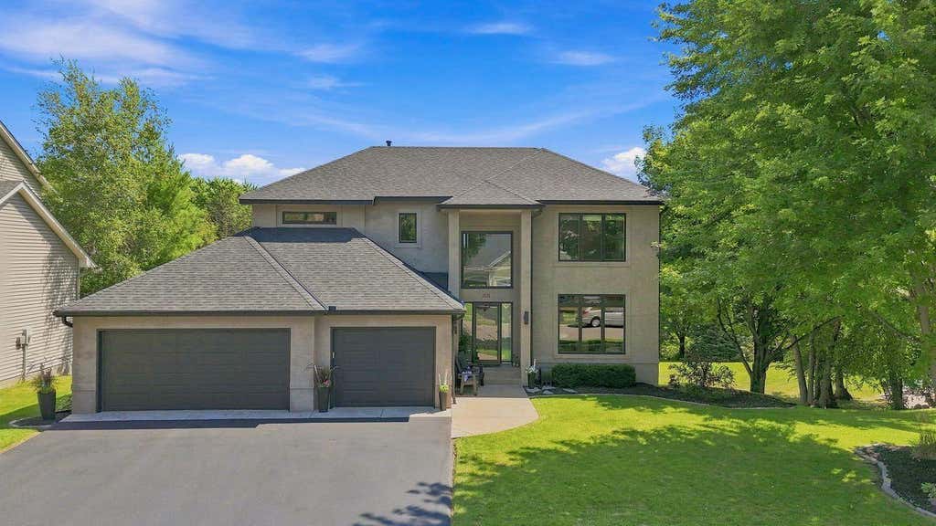 Photo of 9365 Shetland Road, Eden Prairie, MN 55347 (MLS # 7123165)