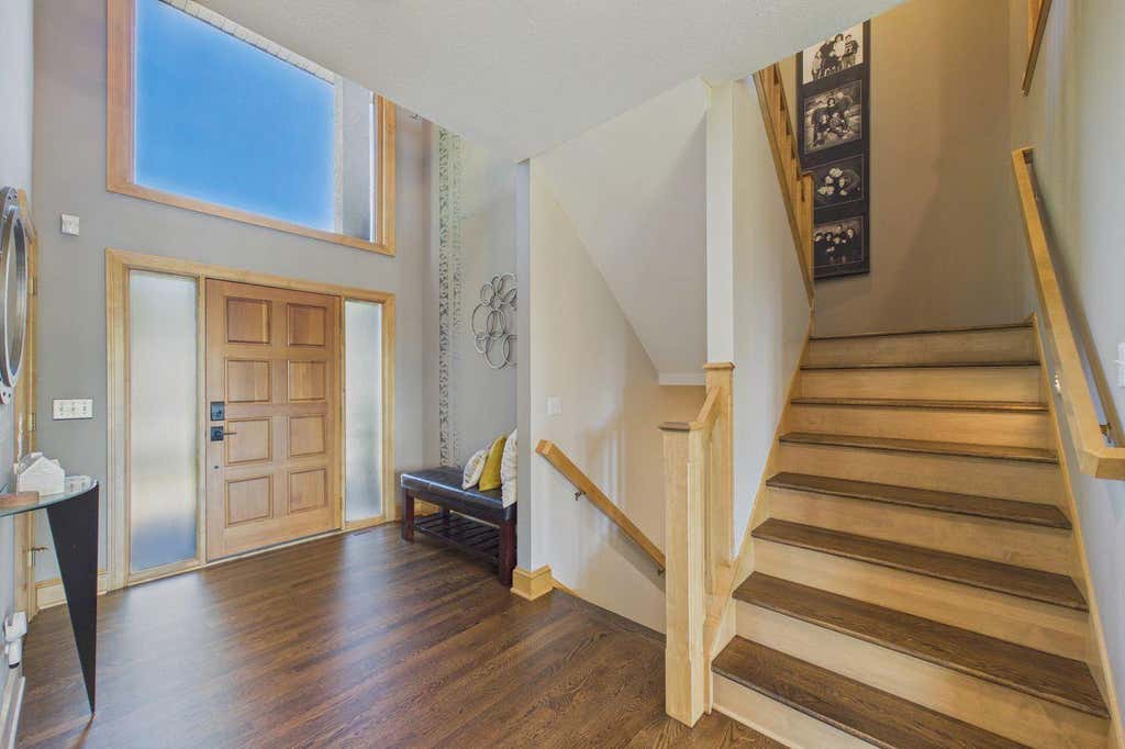 Photo of 9365 Shetland Road, Eden Prairie, MN 55347 (MLS # 7123165)