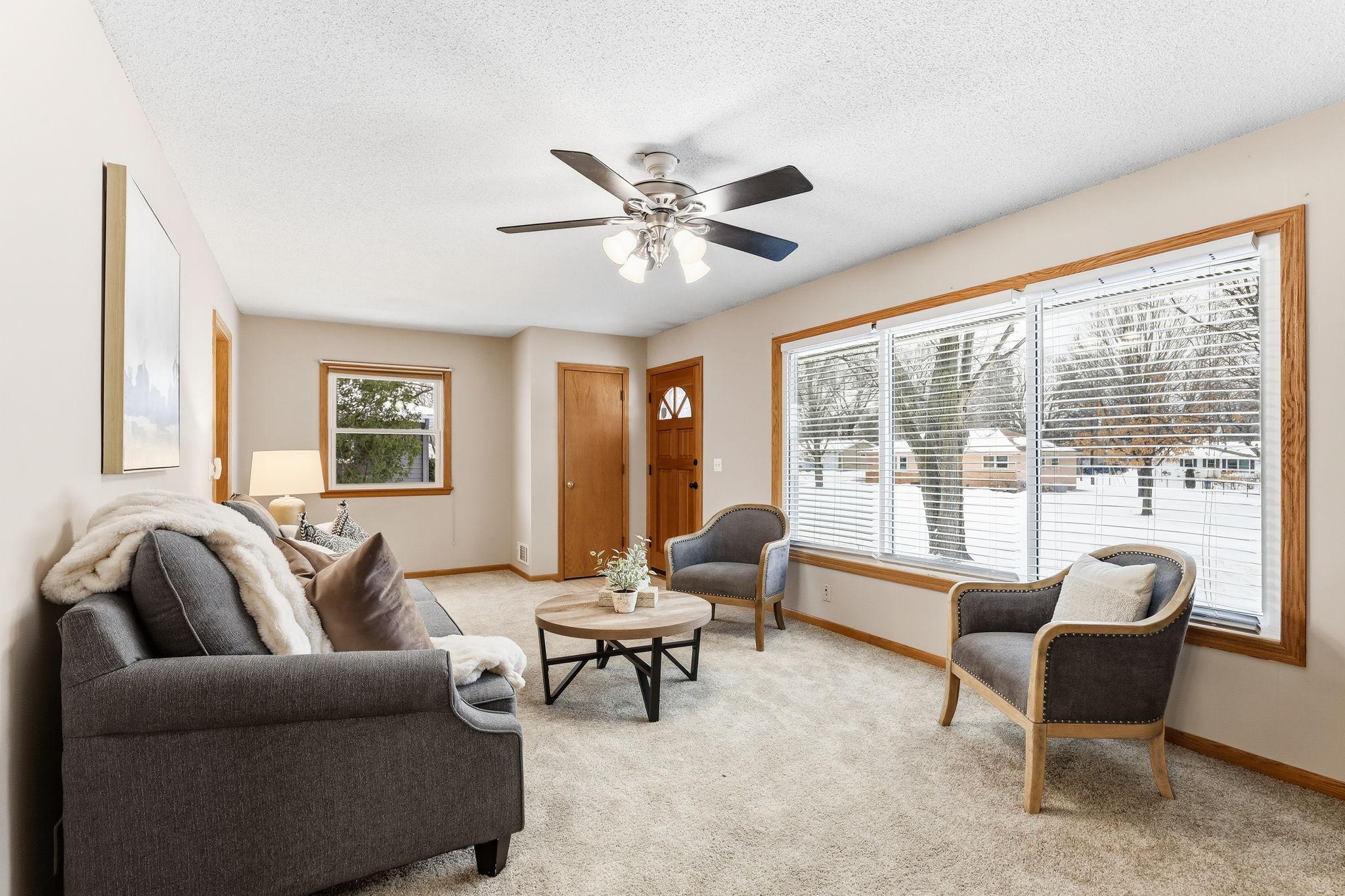 10833 Toledo Avenue S