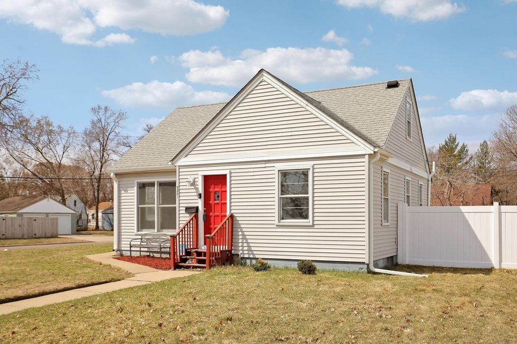 Photo of 5301 Edgewood Avenue N, Crystal, MN 55428 (MLS # 7049212)