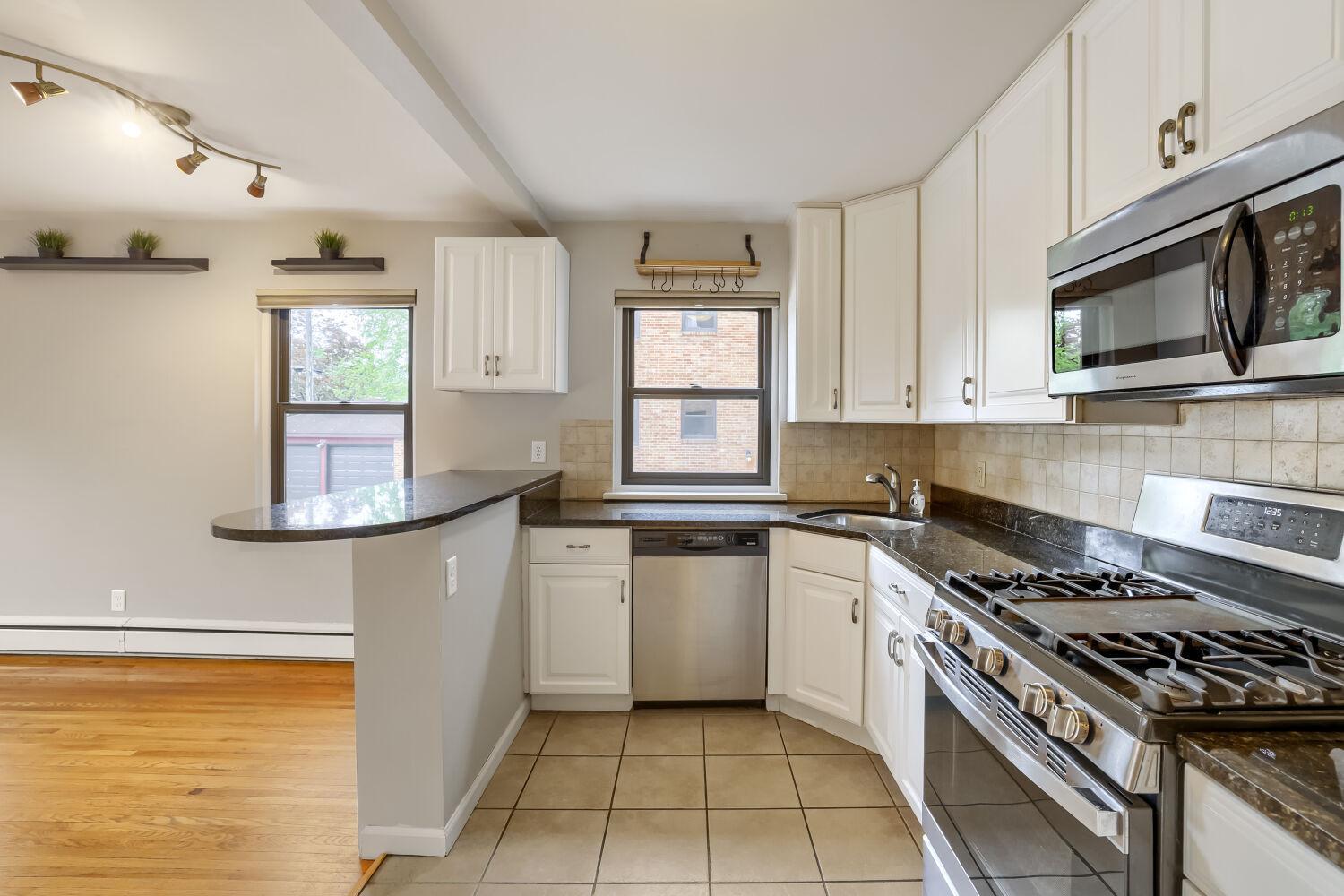 4515 Grand Avenue S 103