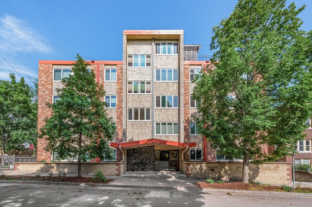 Photo of 1901 Emerson Avenue S #303, Minneapolis, MN 55403 (MLS # 7037321)