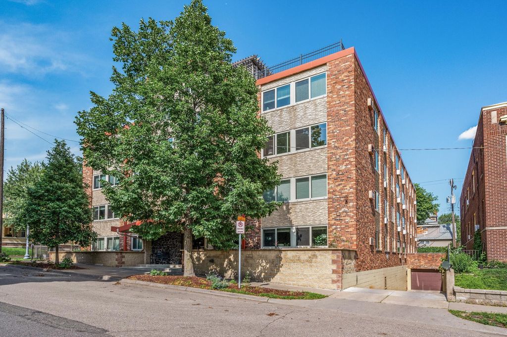 Photo of 1901 Emerson Avenue S #303, Minneapolis, MN 55403 (MLS # 7037321)