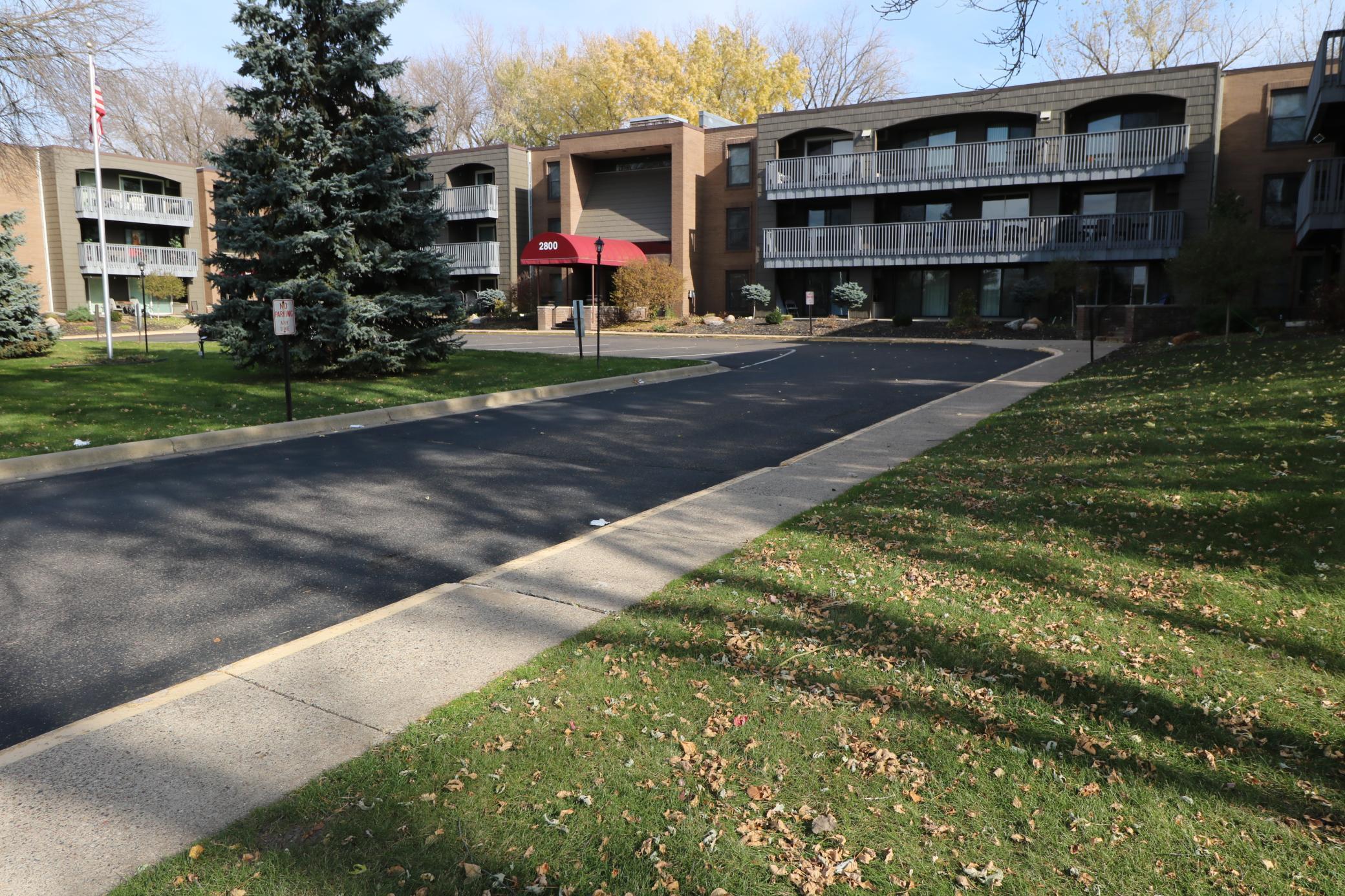 2800 Hamline Avenue N 347