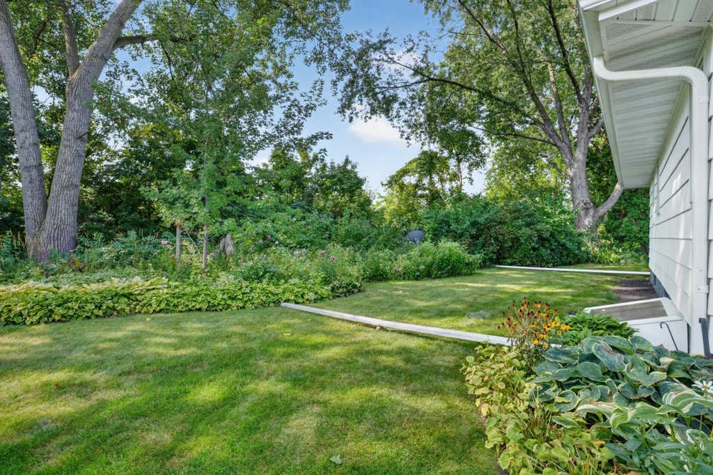 Photo of 507 N Maple Street, Chaska, MN 55318 (MLS # 7124490)