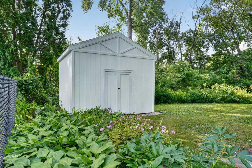 Photo of 507 N Maple Street, Chaska, MN 55318 (MLS # 7124490)