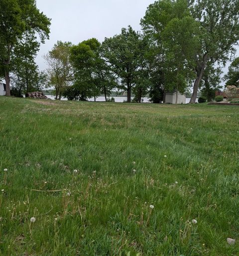 2101 Country Club Drive NE Willmar MN 56201