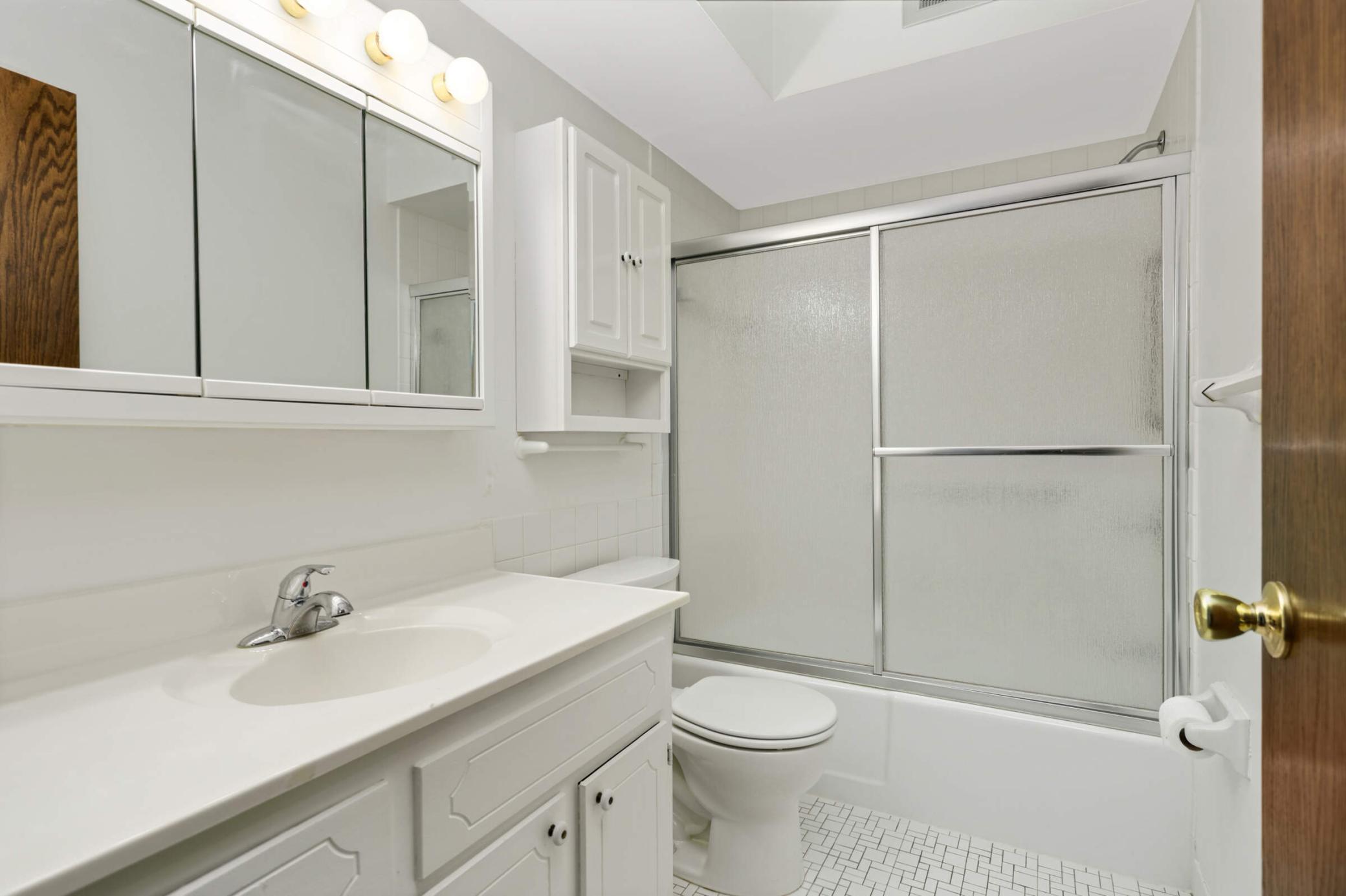 4360 Brookside Court 114