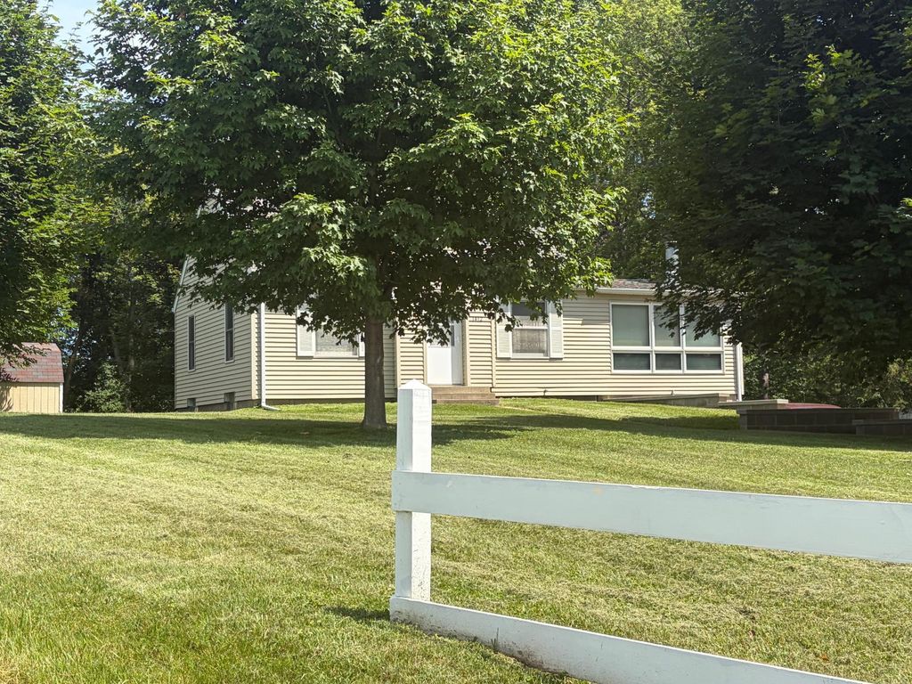 Photo of 1412 Highway 71 NE, Willmar, MN 56201 (MLS # 7105684)