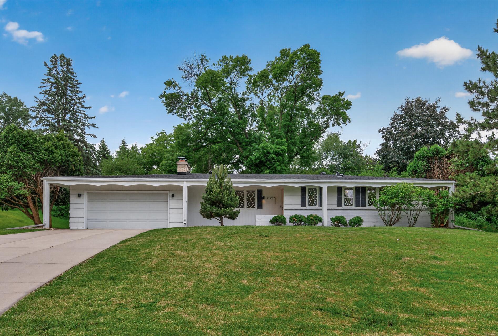 5249 W 92nd Street