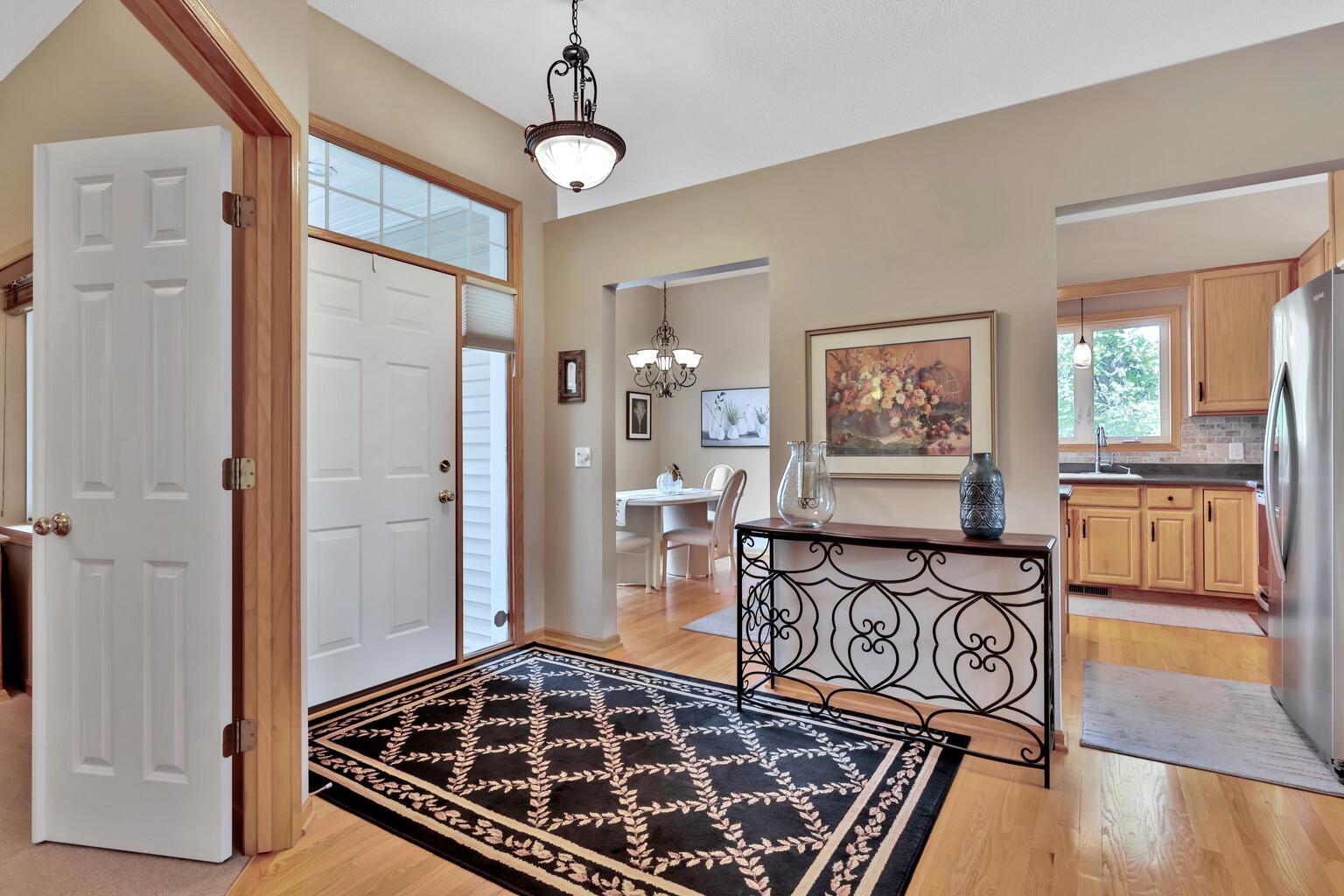 10279 Lancaster Bay