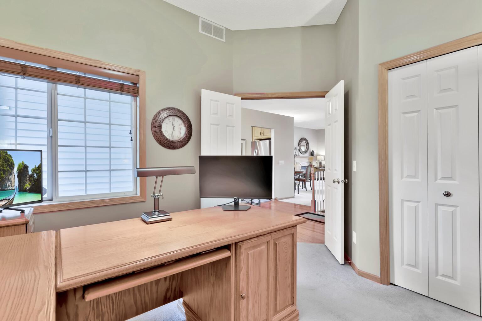 10279 Lancaster Bay