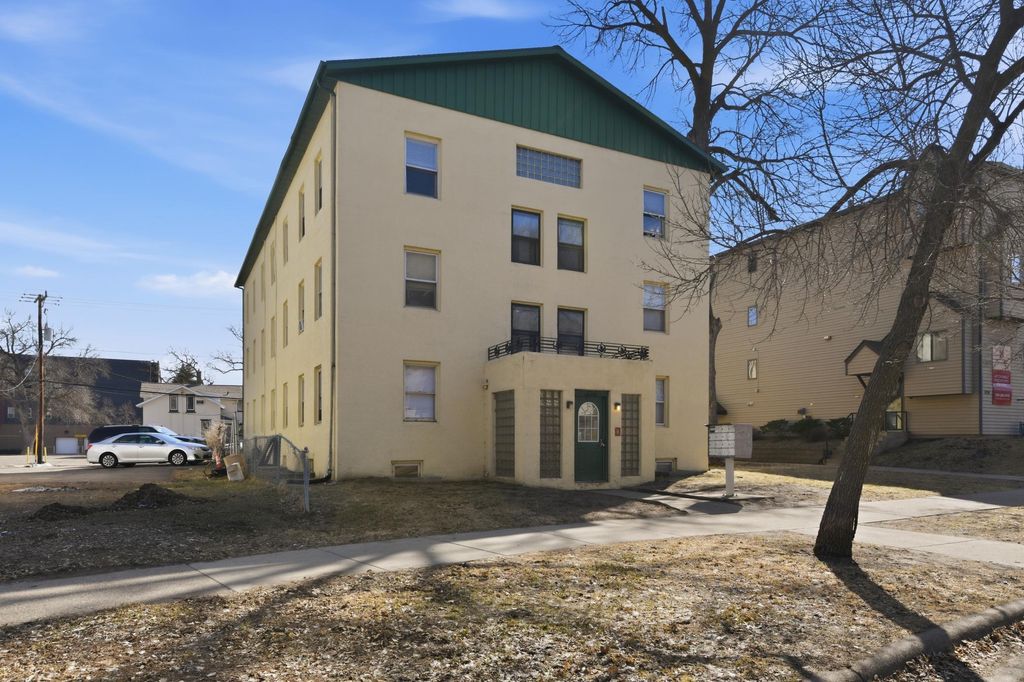 Photo of 320 7th Avenue S, Saint Cloud, MN 56301 (MLS # 7041157)