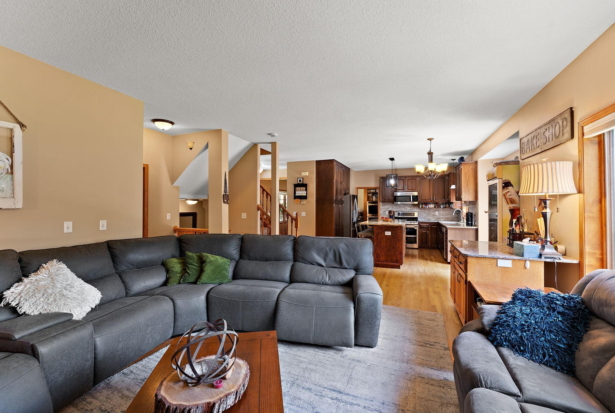 14836 Hillside Trail