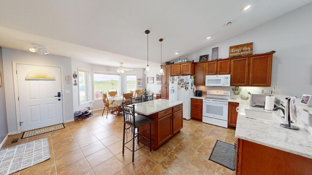 Photo of 1987 Paradise Road, Albert Lea, MN 56007 (MLS # 7094820)