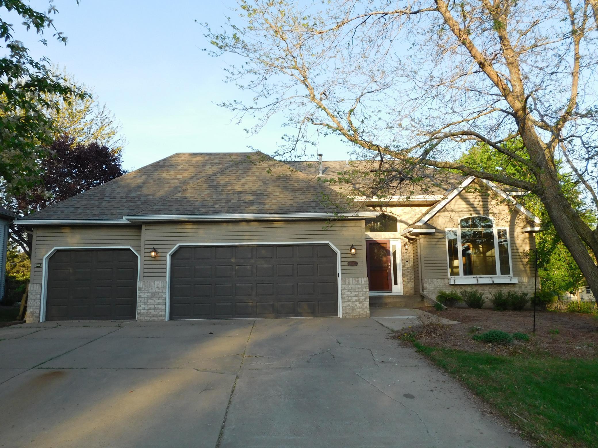 6462 Kingfisher Court