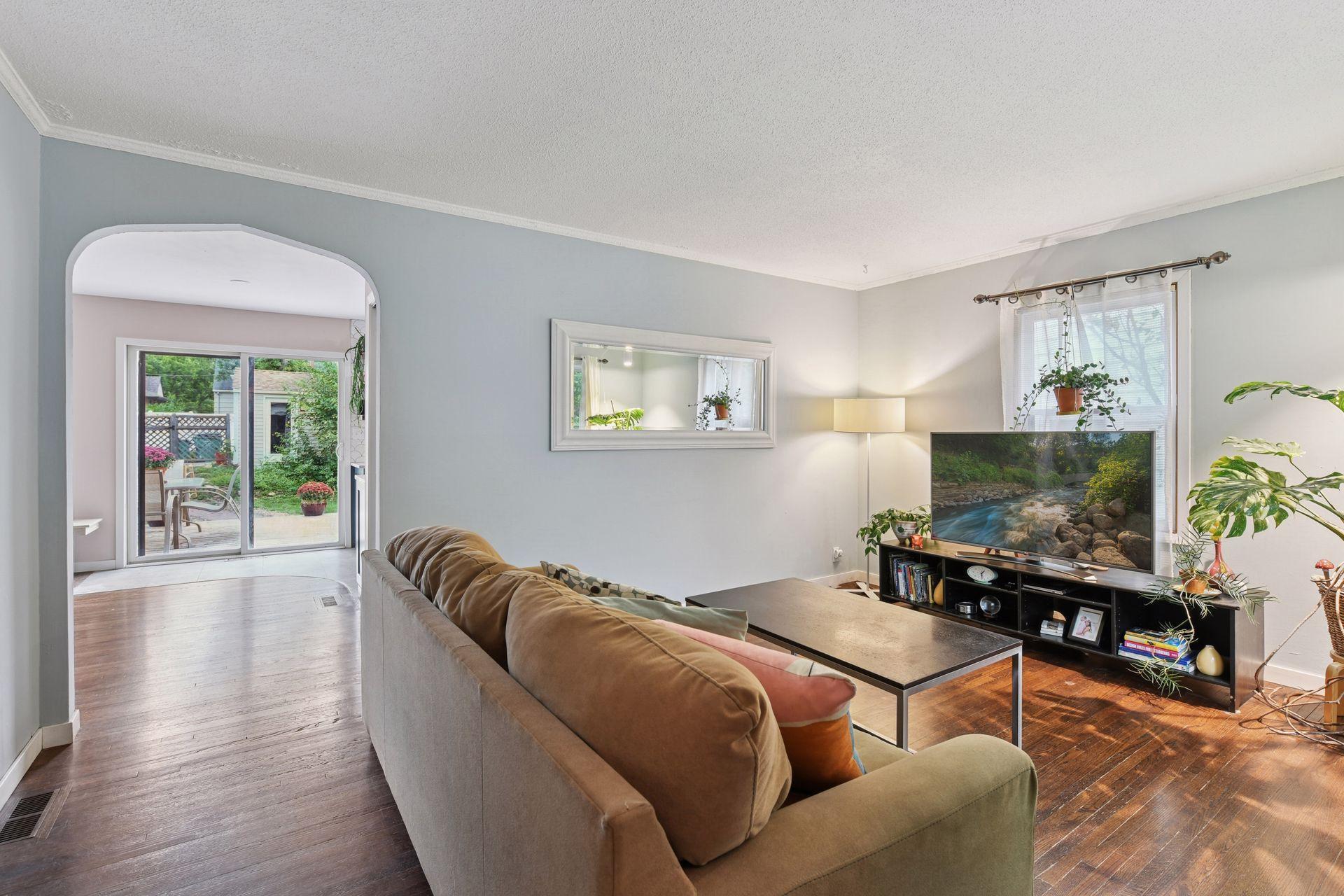 3117 Nevada Avenue S