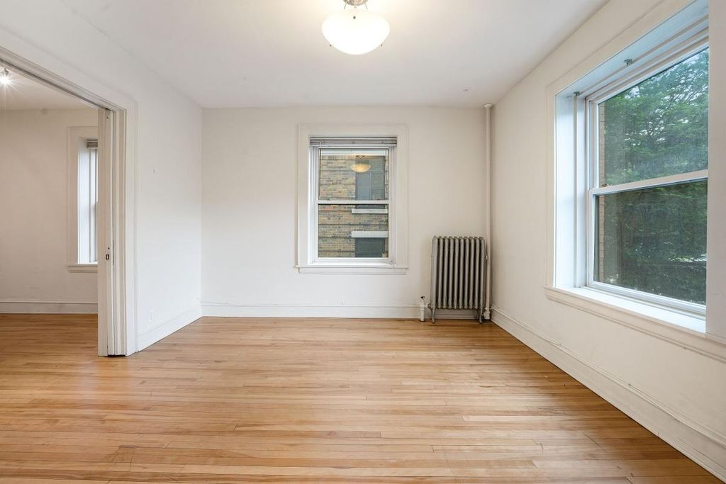 Photo of 1401 Willow Street #2, Minneapolis, MN 55403 (MLS # 7074490)