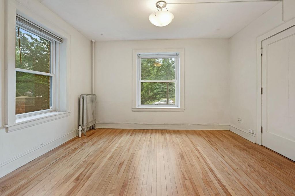 Photo of 1401 Willow Street #2, Minneapolis, MN 55403 (MLS # 7074490)