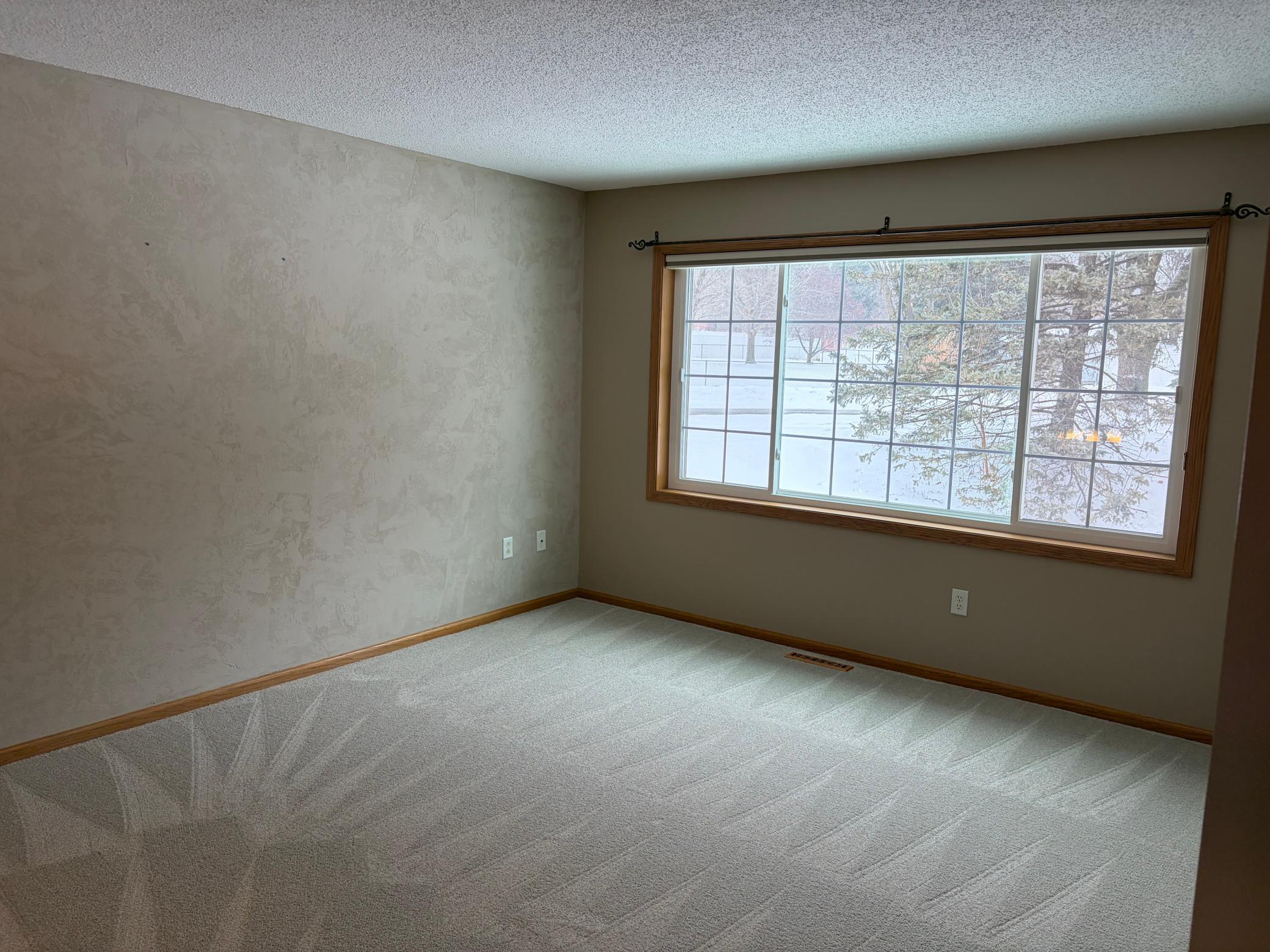 12800 Eastview Curve