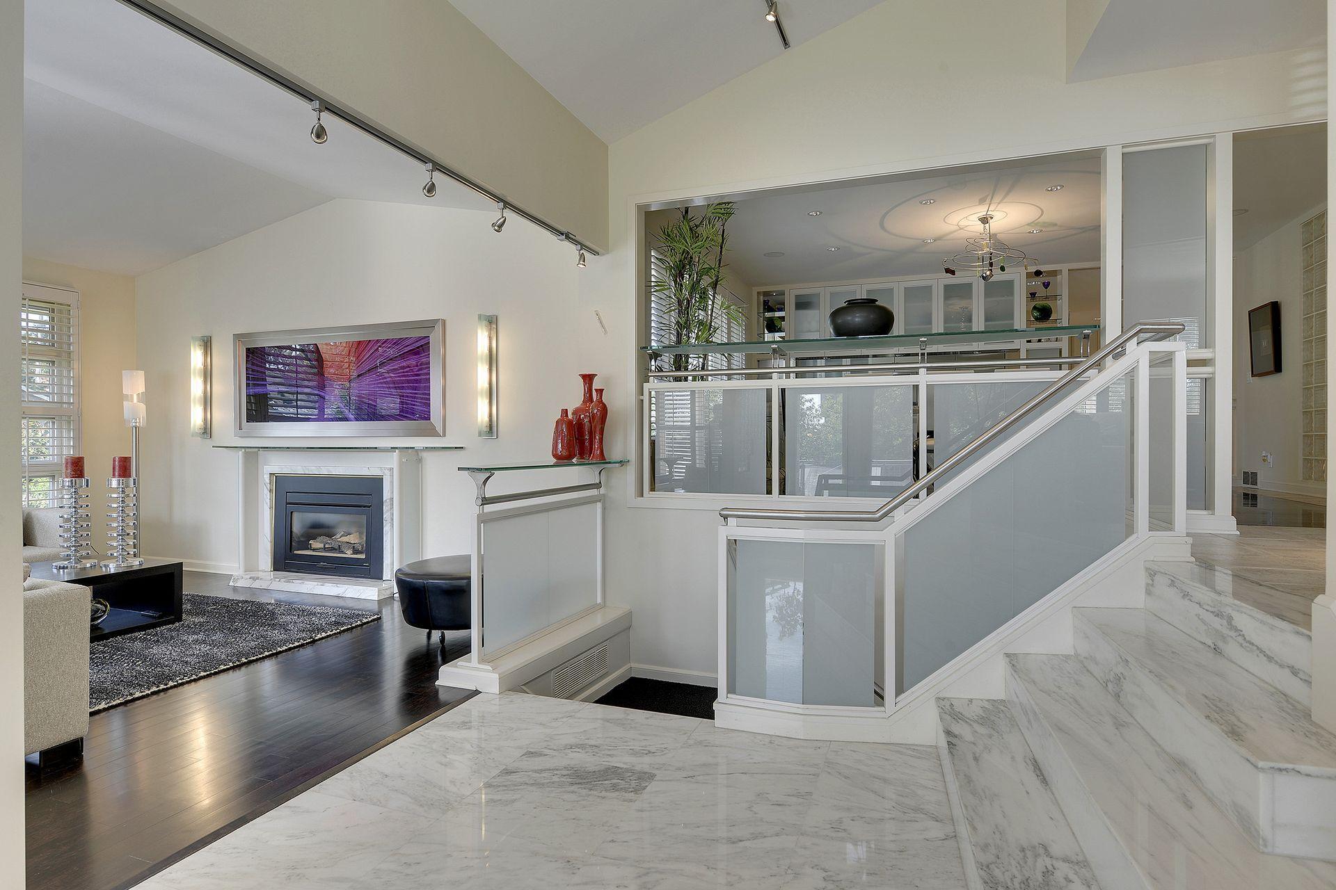 2544 Huntington Avenue