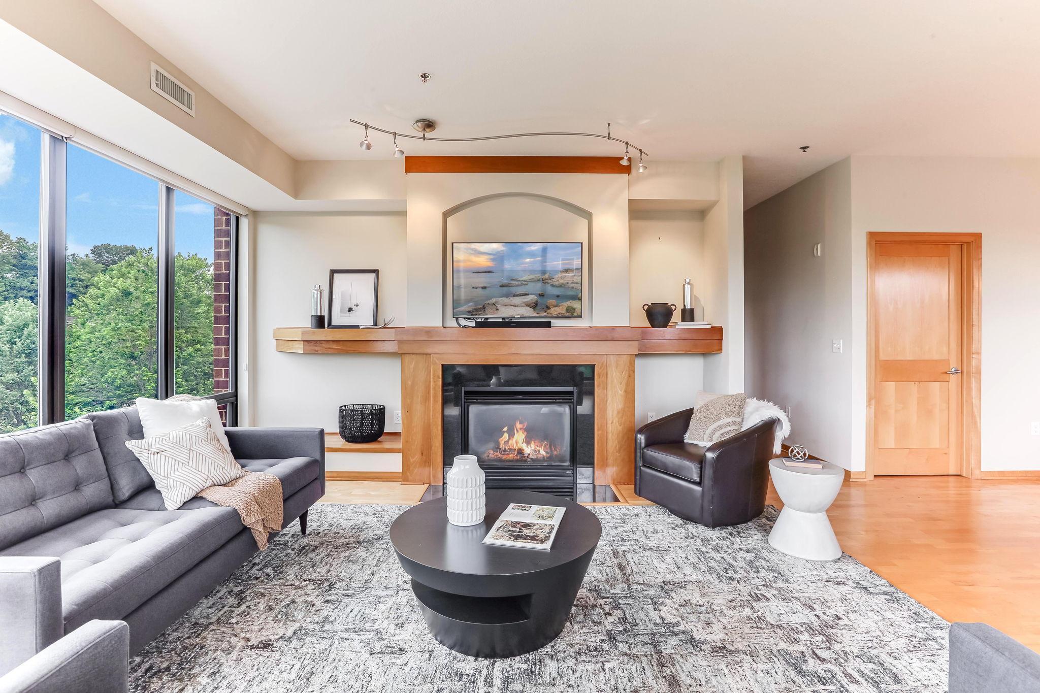 312 Spring Street 309